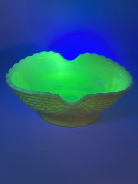 L.G Wright Custard Glass Argonaut Bowl Green Uranium Glass