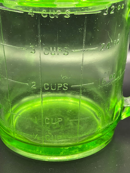 Vintage Style Pressed Glass Juicer + Measuring Cup – Domaci